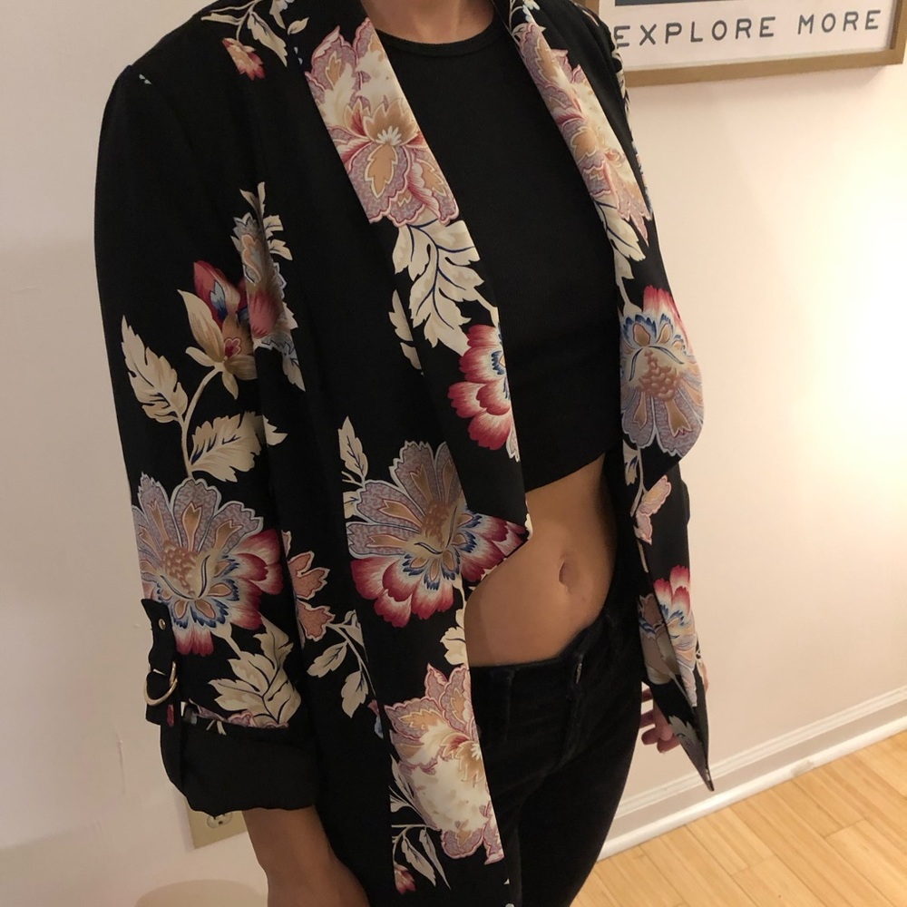 Chico’s Floral Ruched Sleeve Soft Jacket